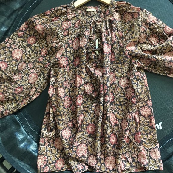 Jaya Kalamkari top reds - Picture 1 of 5